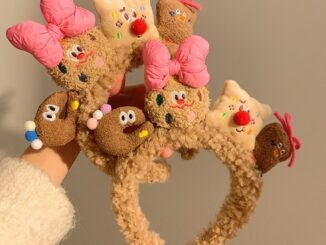 ที่คาดศรีษะ รูปตุ๊กตาคุ๊กกี้น่ารัก พร้อมส่ง