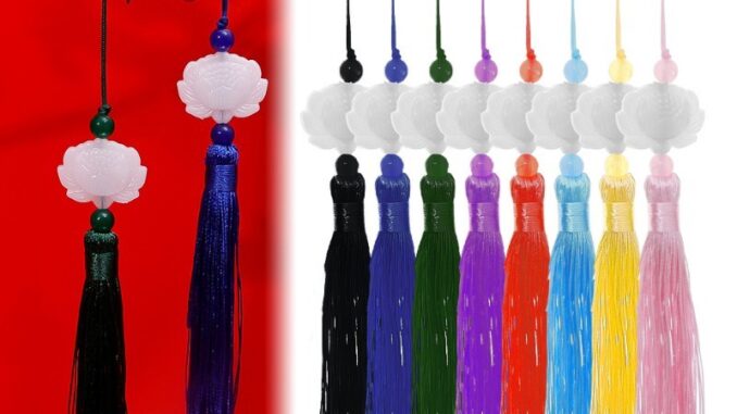 จี้หยกสีขาว รูปดอกบัว ประดับพู่ 8 สี 1 ชิ้น