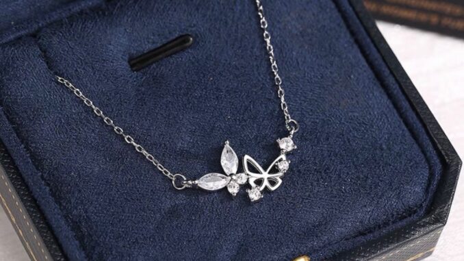 สร้อยคอเงินแท้ Papillon ♡. (ปาปิยอง) ส่งฟรี EMS ! [C9-2]