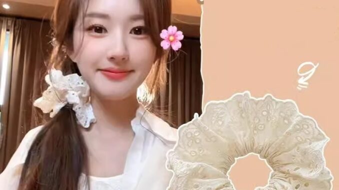 ใหม่ล่าสุด ที่เรียบง่าย สีขาว สีดํา กลวง ดอกไม้ ผ้า ยางรัดผม แฟชั่น ยางรัดผม เครื่องประดับผม สําหรับผู้หญิง ใหม่ล่าสุด ที่เรียบง่าย สีขาว สีดํา กลวง ดอกไม้ ผ้า ยางรัดผม แฟชั่น ยางรัดผม เครื่องประดับผม สําหรับผู้หญิง