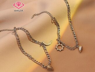 Hwetr สร้อยข้อมือสเตนเลส แม่เหล็ก รูปดวงจันทร์ ดวงอาทิตย์ หัวใจ ไม่ซีดจาง เรียบง่าย สไตล์ฮิปฮอป สําหรับคู่รัก แฟนสาว เครื่องประดับมือใหม่ 2 ชิ้น