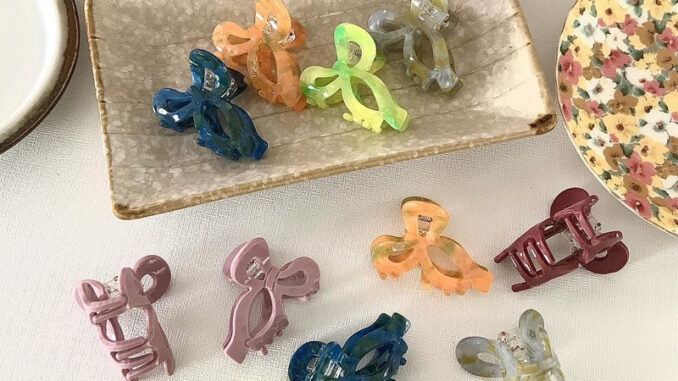 พร้อมส่งจากไทย   กิ๊บโบว์ 3 ซม. ✨  ✨ GTN. x 3 cm. Tiny Ribbon Hair Claw   กิ๊บหนีบผม กิ๊บรูปโบว์