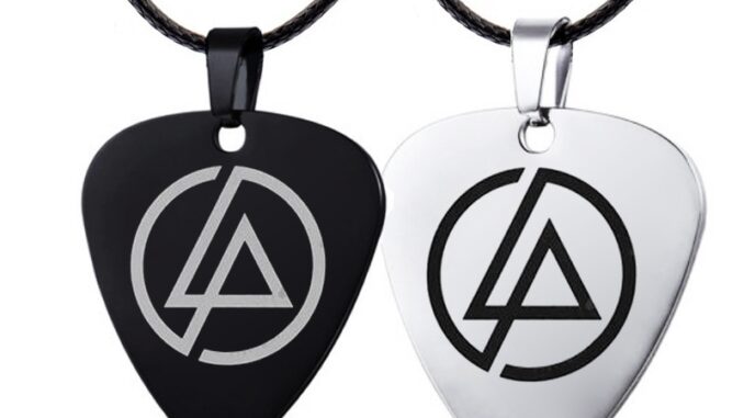 สร้อยคอเชือก จี้ปิ๊กกีตาร์ Idol Singer Rock Band Linkin Park