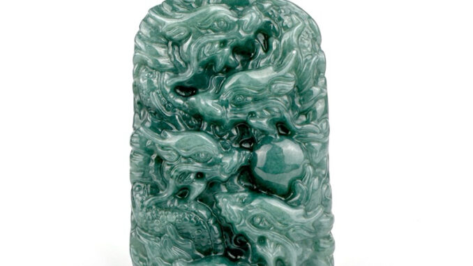 PDJA-9D-BL จี้หยกแกะลายมังกร จี้หยกมังกรเก้าตัว(9มังกร) หยกแท้ Jadeite A พร้อมเชือกร่มสำหรับร้อยขึ้นคอ