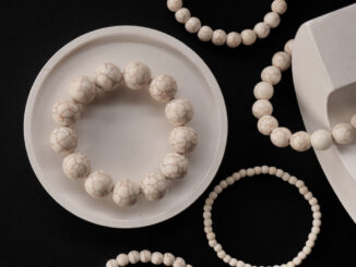 WHITE TURQUOISE หินเทอร์ควอยส์ สีขาว เลือกขนาดเม็ดหินได้ (4-14 มม.) สร้อยข้อมือหินแท้ by siamonlineshop