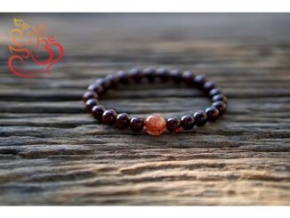 [GN06-02] กำไลหินแท้ (Garnet + ไหมจักรพรรดิ์) การงาน อำนาจ บารมี ชื่อเสียง โชคลาภ ค้าขาย ความรัก ร่ำรวย