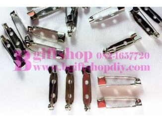 โครงเข็มกลัด สีเงิน 2.5 ซม. 100ชิ้น50บาท
