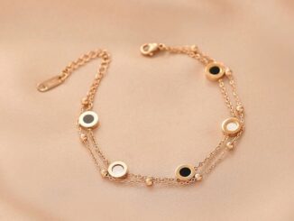 ญี่ปุ่นและเกาหลีใต้สร้อยข้อมือเปลือกหอยสีดำและสีขาวกลมคู่เรียบง่ายของญี่ปุ่น