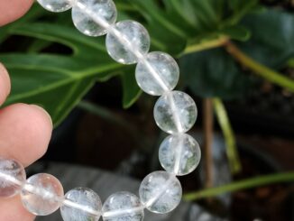 " แถมฟรีใบเซอร์ "กำไลข้อมือหินลามายันควอตซ์ "หินแห่งความสงบสุข" ขนาด10 มิล  หินแท้จากเทือกเขาหิมาลัย ประเทศเนปาล