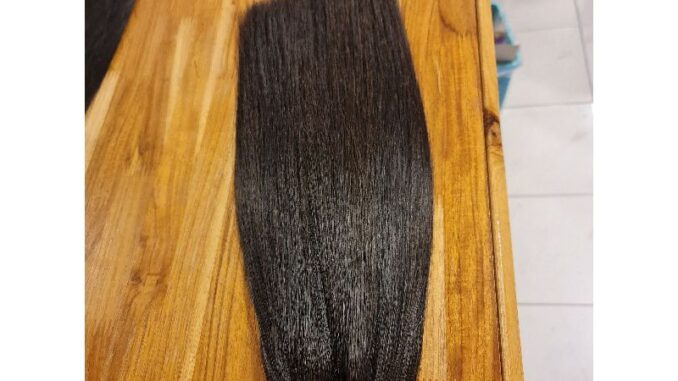 #ผมแท้มือ1ตัดสดไซร์22"/100ช่อ/1050บาท ช่อกิ๊บปกติยืดสปาแล้วผมแท้นิ่มสวยย้อมยืดฟอกดัดสระไดร์หนีบได้หมดค่ะ