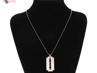 Softness จี้สร้อยคอสแตนเลสรูปใบมีดโกนสไตล์ฮิปฮอปสําหรับผู้หญิงและผู้ชาย