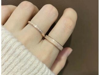 แหวนไทเทเนียม ชุบทอง 18K สีโรสโกลด์ เข้ากับทุกการแต่งกาย สไตล์เกาหลี เรียบง่าย ของขวัญวันวาเลนไทน์