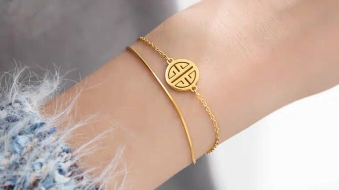 สร้อยข้อมือ ทำจากเหล็กไทเทเนียม แบบสองชั้น สไตล์เกาหลี แฟชั่นสำหรับผู้หญิง