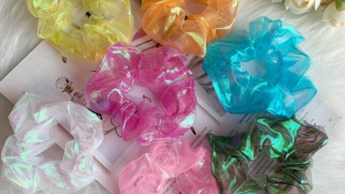 D11 โดนัทรัดผมผ้าเงาเล่นแสง มี 10 สี ขนาด 4 นิ้วก่อนยืด ยางรัดผมเรืองแสง ยางรัดผมดารา