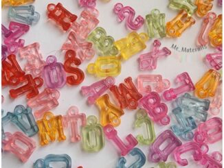 จี้ตัวอักษร ABC - Z คละสี แพค 100 ชิ้น