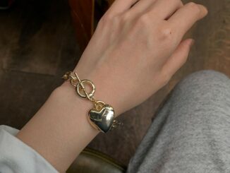 สร้อยข้อมือแฟชั่นโลหะสีเงิน / สีทอง