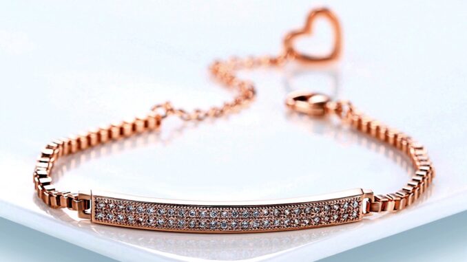 สร้อยข้อมือสำหรับผู้หญิงคูเปอร์ไมโครปู Cubic Zirconia กล่องโซ่โรสสีทองเครื่องประดับแฟชั่นของขวัญคริสต์มาส H172