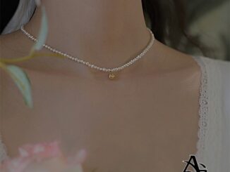 A HELLO GIRL เครื่องประดับ สร้อยคอโชคเกอร์ ประดับไข่มุกเทียม สีทอง สีเงิน แบบเรียบง่าย แฟชั่นสําหรับผู้หญิง