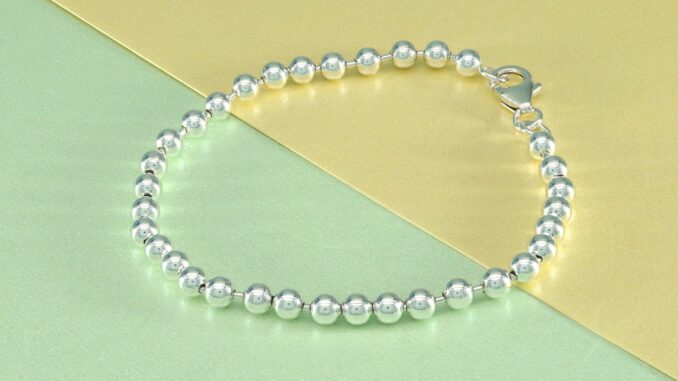 สร้อยข้อมือ Ball Chain เงินแท้92.5% สร้อยไข่ปลา (4mm) เกาหลีสุดๆ ใส่ได้ในทุกโอกาส Major Silver : Eb-BC40 สร้อยข้อมือ Ball Chain เงินแท้92.5% สร้อยไข่ปลา (4mm) เกาหลีสุดๆ ใส่ได้ในทุกโอกาส Major Silver : Eb-BC40