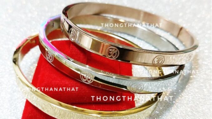 กำไลโอม กำไลพระพิฆเนศ เทพเจ้าแห่งความสำเร็จ ** หน้าเล็ก 6 mm.**