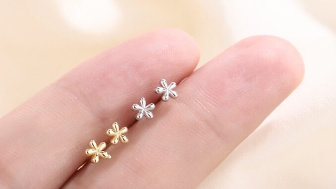 LLRB | ต่างหูเงินแท้ 925 ดอกไม้จิ๋ว 3 mm
