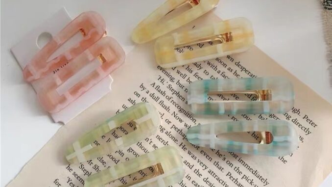 พร้อมส่ง กิ๊บปากเป็ดสีสันสดใสเหมือนลูกกวาด ขนาด 6.8 ซม พร้อมส่ง กิ๊บปากเป็ดสีสันสดใสเหมือนลูกกวาด ขนาด 6.8 ซม