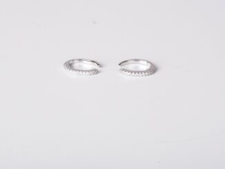SWAN - Simple Cuff ต่างหูหนีบ เงินแท้ ไม่ต้องเจาะ ฝังเพชรคิวบิกเซอร์โคเนีย cubic zirconia