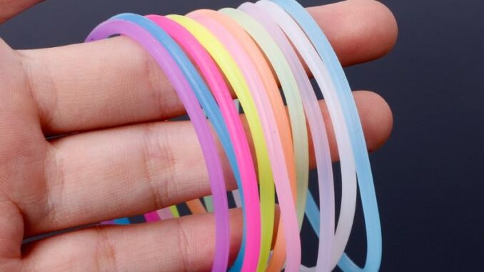 Lidu ยางรัดข้อมือซิลิโคนเรืองแสง 10 ชิ้นสําหรับทําผม DIY Lidu ยางรัดข้อมือซิลิโคนเรืองแสง 10 ชิ้นสําหรับทําผม DIY