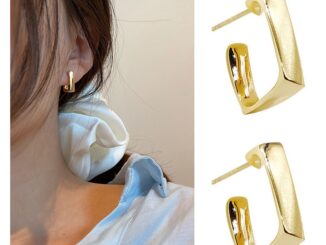 [ZOMI] ต่างหูย้อนยุคชุบทอง 18K สไตล์โลหะเย็นต่างหูทรงสี่เหลี่ยมออกแบบเรียบง่ายสำหรับผู้หญิง