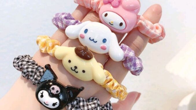 ยางมัดผมลายสก็อตหัวตัวการ์ตูนซานริโอหัวพลาสติก(พร้อมส่ง)