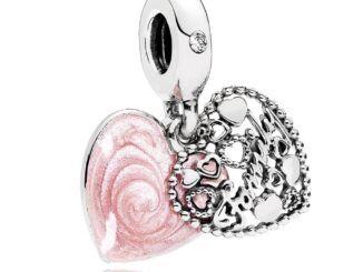 [พร้อมส่ง สินค้าแท้  ] Pandora Love Makes A Family Heart Dangle Charm