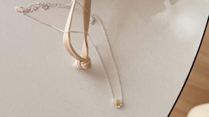 A.piece  สร้อยเงินแท้ [all silver 925] Daisy Necklace สร้อยเดซี่ (422)