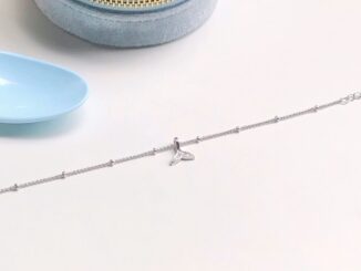 earika.earrings - crystal whale bracelet สร้อยข้อมือเงินแท้จี้หางปลาวาฬ ปรับขนาดได้ เหมาะสำหรับคนแพ้ง่าย