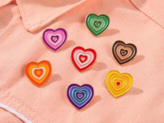 7 Style Gradient Enamel Pins Red Yellow Green Pink Heart Rainbow  Brooch Lapel Badge Bag Fashion Jewelry Gift for Friend