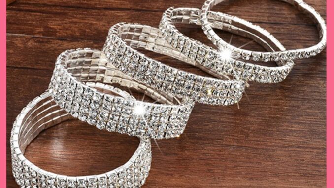 (micmicell) สร้อยข้อมือยางยืดอัลลอยประดับ Rhinestone แฟชั่นสําหรับผู้ชาย