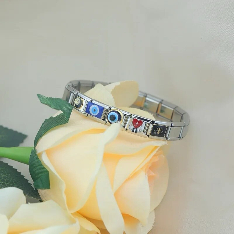 ชาร์ม Italian Charm Bracelet