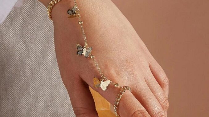 [ของขวัญ] สร้อยข้อมือแหวนนิ้วมือรูปผีเสื้อสไตล์โบฮีเมียนวินเทจสําหรับผู้หญิงและผู้ชาย