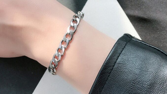 สร้อยข้อมือโซ่ สร้อยข้อมือ สไตล์ยุโรป เครื่องประดับ ผู้หญิงและผู้ชาย B61