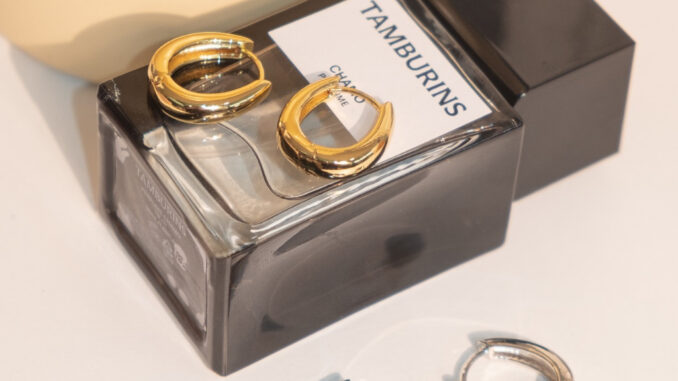 glee hoop earring (brass)
