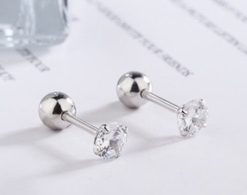 138-littlegirl gifts- Diamond earrings bone screw  (ราคาต่อชิ้น)
