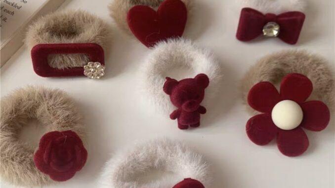 ยางมัดผมแบบขนมีรูปสวยงามติด มาใหม่ พร้อมส่ง