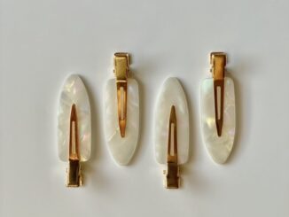 gimmeblessed.co — makeup assist clips in white