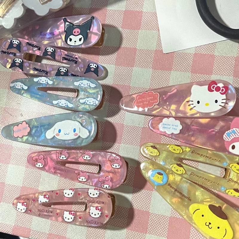 กิ๊บติดผม sanrio คู่ละ 20 บาท (1คู่ = 2 ชิ้น)