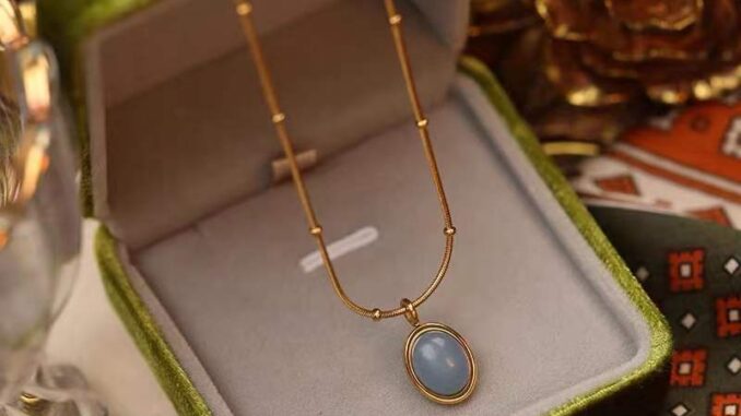 สร้อยคอโซ่ เหล็กไทเทเนียม ชุบทอง 18K จี้คริสตัล โอปอล อความารีน สําหรับผู้หญิง