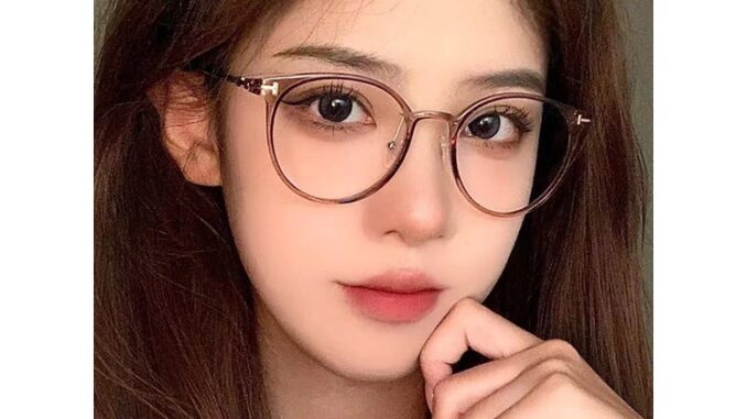 Tr90 แว่นตาสายตาสั้น กรอบกลม สีน้ําตาลอ่อนพิเศษ สไตล์เกาหลี สําหรับผู้หญิง Tr90 แว่นตาสายตาสั้น กรอบกลม สีน้ําตาลอ่อนพิเศษ สไตล์เกาหลี สําหรับผู้หญิง
