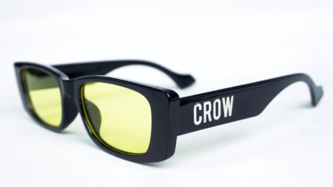 Crowcinz Rectangle Sun Glasses / Black-Yellow แว่นตากันแดด