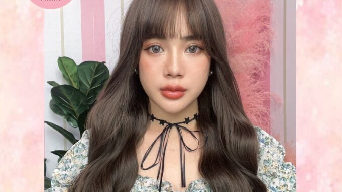 Falah วิกผม ผมยาวดัดลอน หน้าม้าซีทรู ไหมพรีเมียม นำเข้าจากเกาหลี ไม่เงาไม่คัน ใส่แล้วไม่โป๊ะ ผมปลอม ฟรีตาข่ายคลุมผม