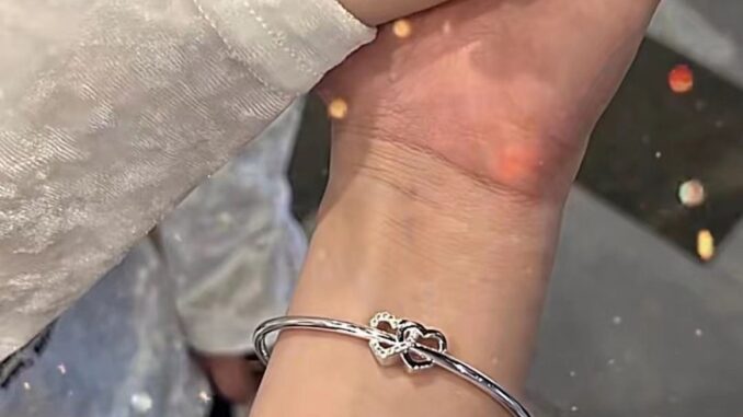 สร้อยข้อมือ จี้รูปหัวใจ แบบดึง สามารถปรับได้ แบบใหม่