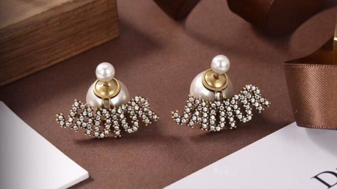 ต่างหู Jadiorl Earring งานปั๊มแบรนด์
