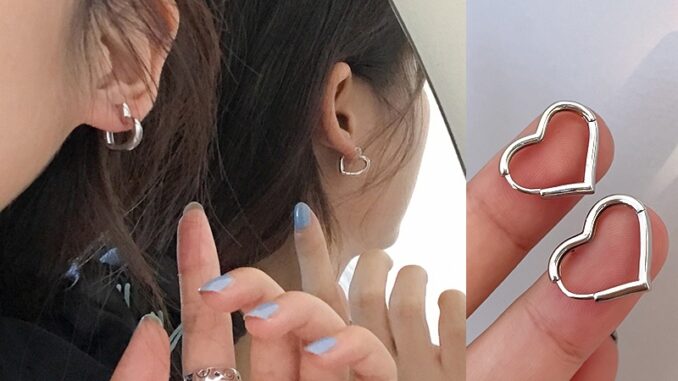 Roselife ต่างหูห่วง ชุบเงิน S925 รูปหัวใจ ป้องกันอาการแพ้ สไตล์เกาหลี เครื่องประดับแฟชั่น สําหรับผู้หญิง 1 คู่ Roselife ต่างหูห่วง ชุบเงิน S925 รูปหัวใจ ป้องกันอาการแพ้ สไตล์เกาหลี เครื่องประดับแฟชั่น สําหรับผู้หญิง 1 คู่